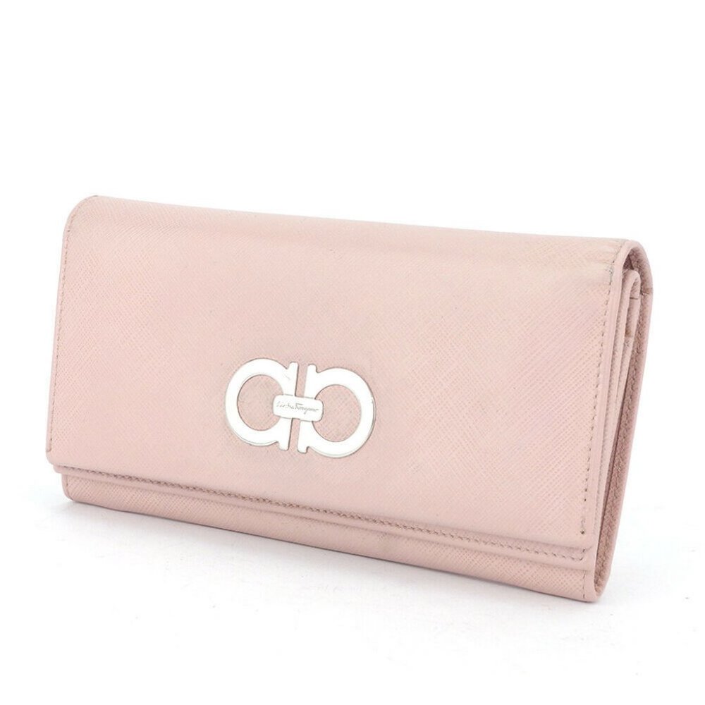 Authentic Salvatore Ferragamo wallet Ganchini pink leather